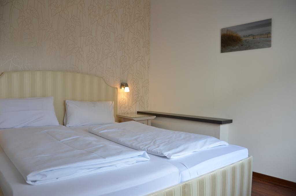 Hotel Am Nordkreuz Гаррісле Екстер'єр фото
